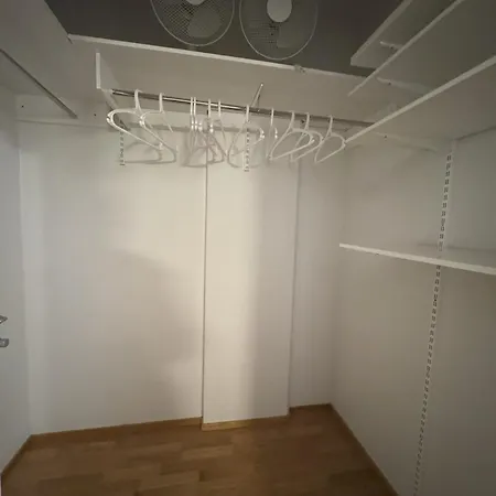 41 M2 With Sauna, View And Balcony To The Park Saunallinen Yksioe