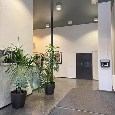 Apartment 41 M2 With Sauna, View And Balcony To The Park Saunallinen Yksioe Helsinki
